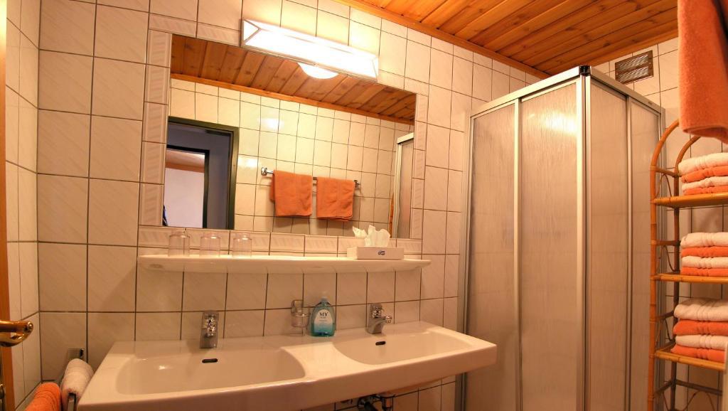 Haus Am Platz - Weitgasser Altenmarkt im Pongau Phòng bức ảnh
