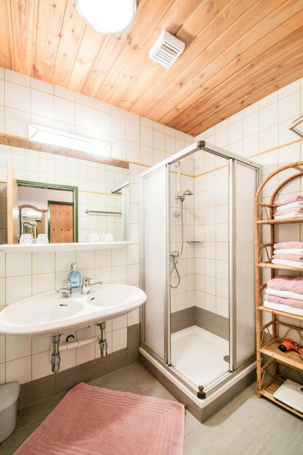 Haus Am Platz - Weitgasser Altenmarkt im Pongau Ngoại thất bức ảnh