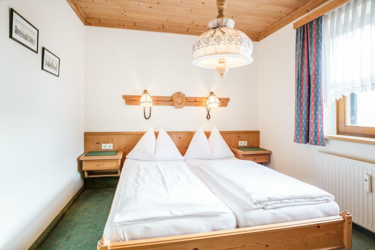 Haus Am Platz - Weitgasser Altenmarkt im Pongau Ngoại thất bức ảnh