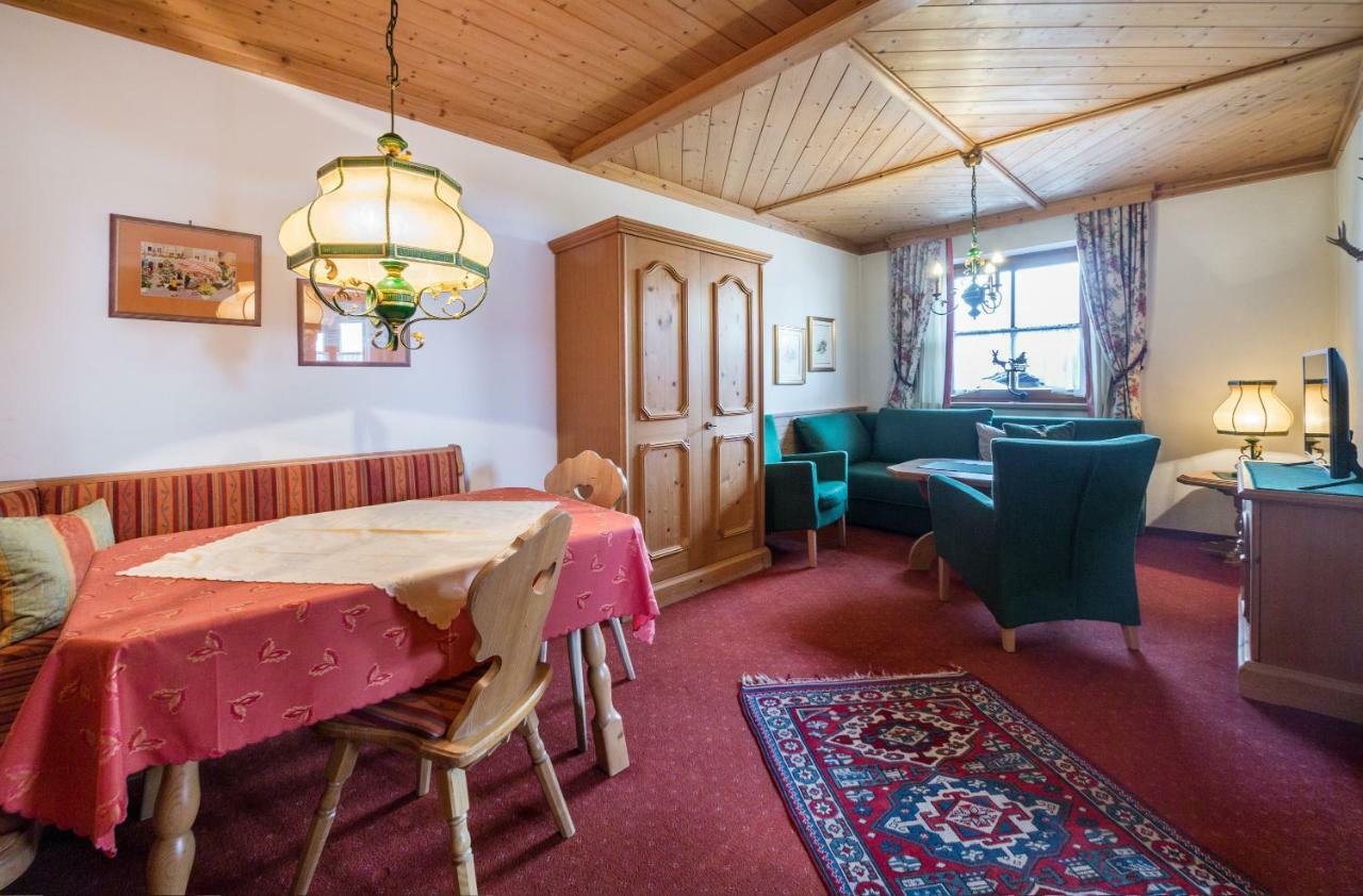 Haus Am Platz - Weitgasser Altenmarkt im Pongau Ngoại thất bức ảnh